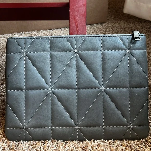 Coach Large Multifunctional Pouch With Quilting - Picture 2 of 9